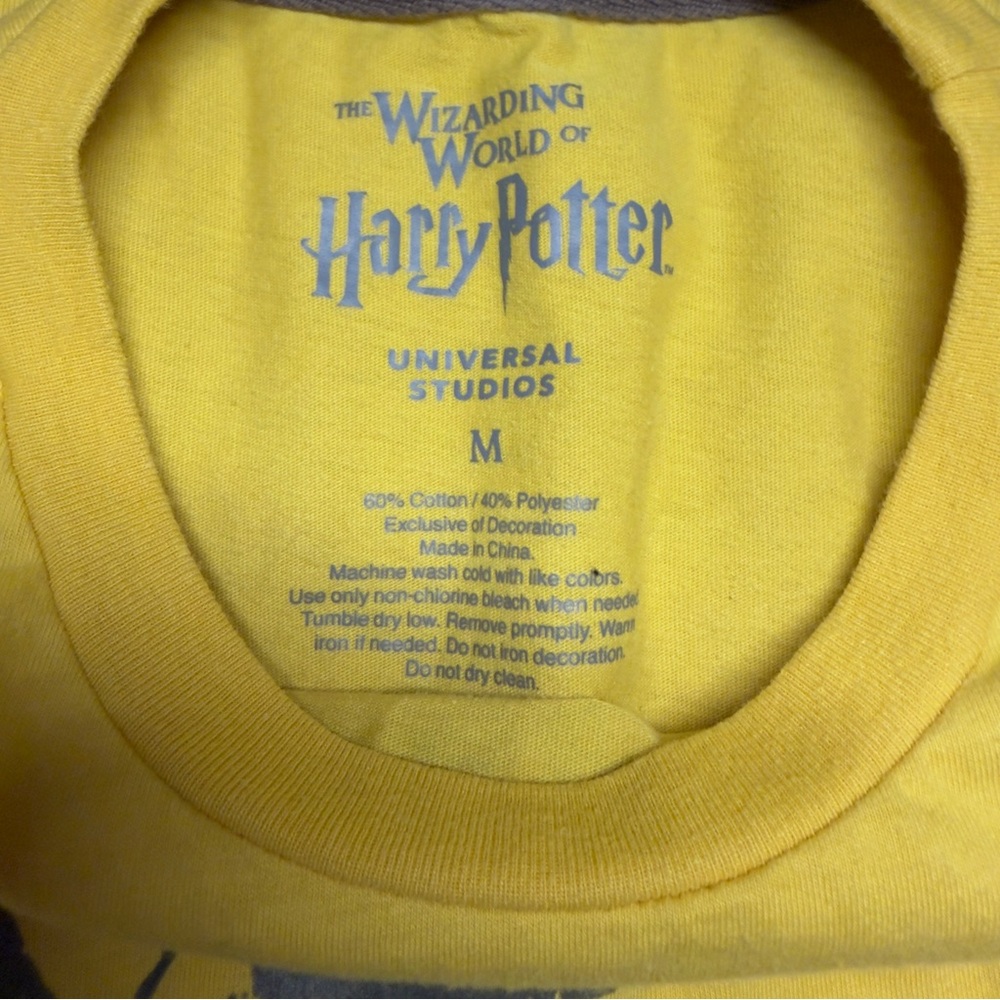 Hufflepuff Quidditch Team Captain T-Shirt - Yellow - Picture 4 of 5